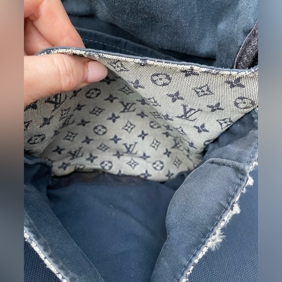 Louis Vuitton Mini Lin Sac A Maman Messenger Bag - Picture 10 of 16